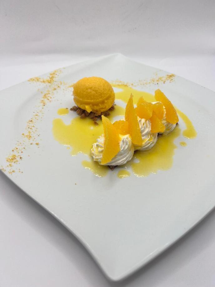 Logis Hotel La Bergerie Hotel 3 Etoiles Restaurant Savoureux Saint-Pierre-Lafeuille エクステリア 写真