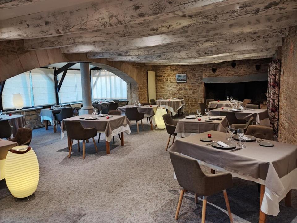 Logis Hotel La Bergerie Hotel 3 Etoiles Restaurant Savoureux Saint-Pierre-Lafeuille エクステリア 写真