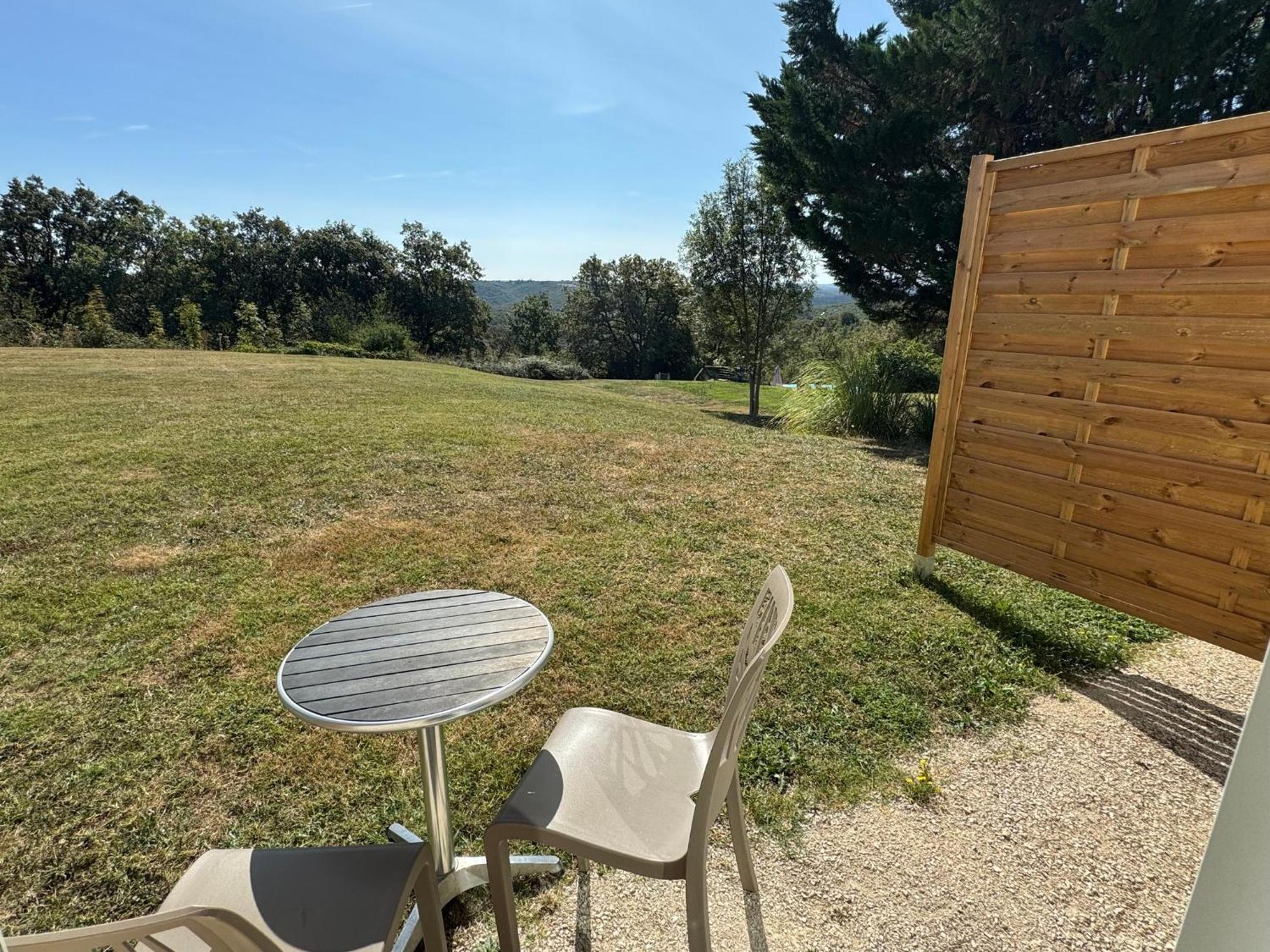 Logis Hotel La Bergerie Hotel 3 Etoiles Restaurant Savoureux Saint-Pierre-Lafeuille エクステリア 写真
