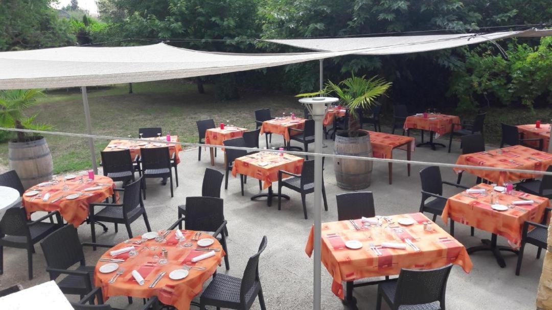 Logis Hotel La Bergerie Hotel 3 Etoiles Restaurant Savoureux Saint-Pierre-Lafeuille エクステリア 写真