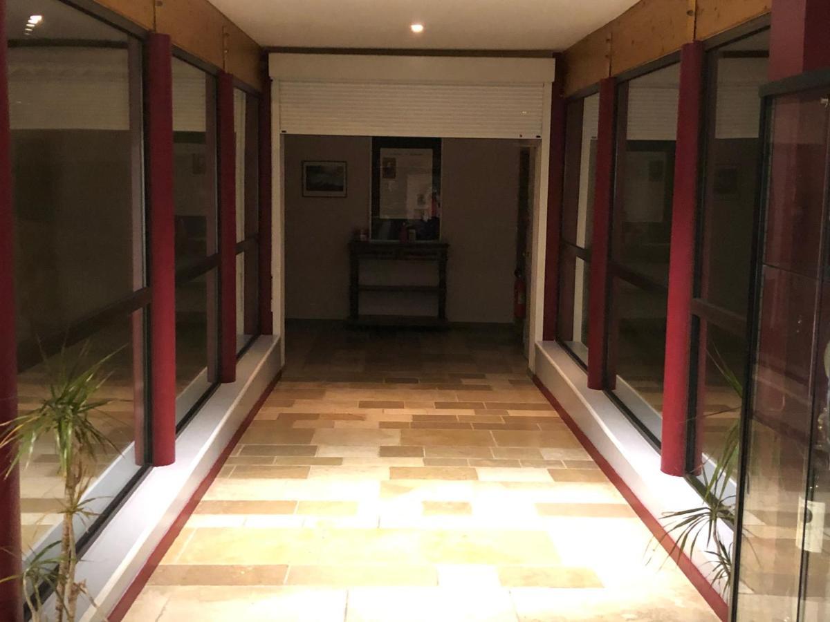 Logis Hotel La Bergerie Hotel 3 Etoiles Restaurant Savoureux Saint-Pierre-Lafeuille エクステリア 写真